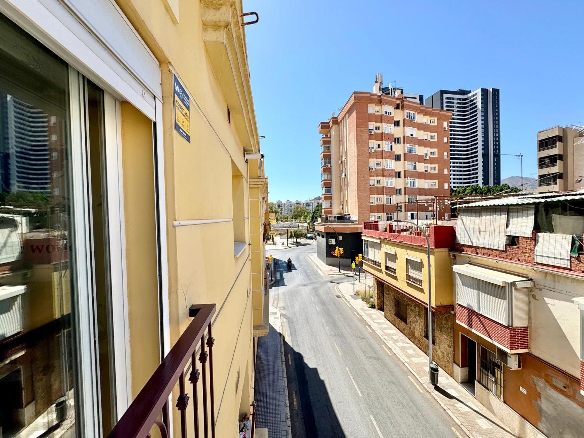 Lujoso Piso Centro Aparcamiento Privado, Terraza & Ac Apartment Malaga Luaran gambar